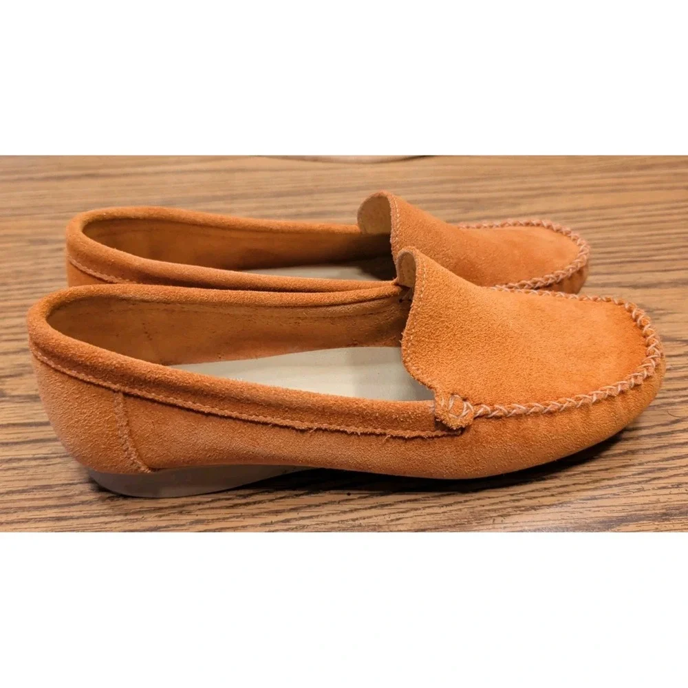 Charleston Shoe Co. Leather Loafer Slip-Ons Women's Moccasins Flat Shoes EUC 9.5